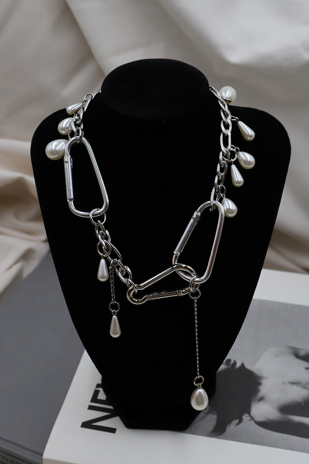 immune orbit necklace-013