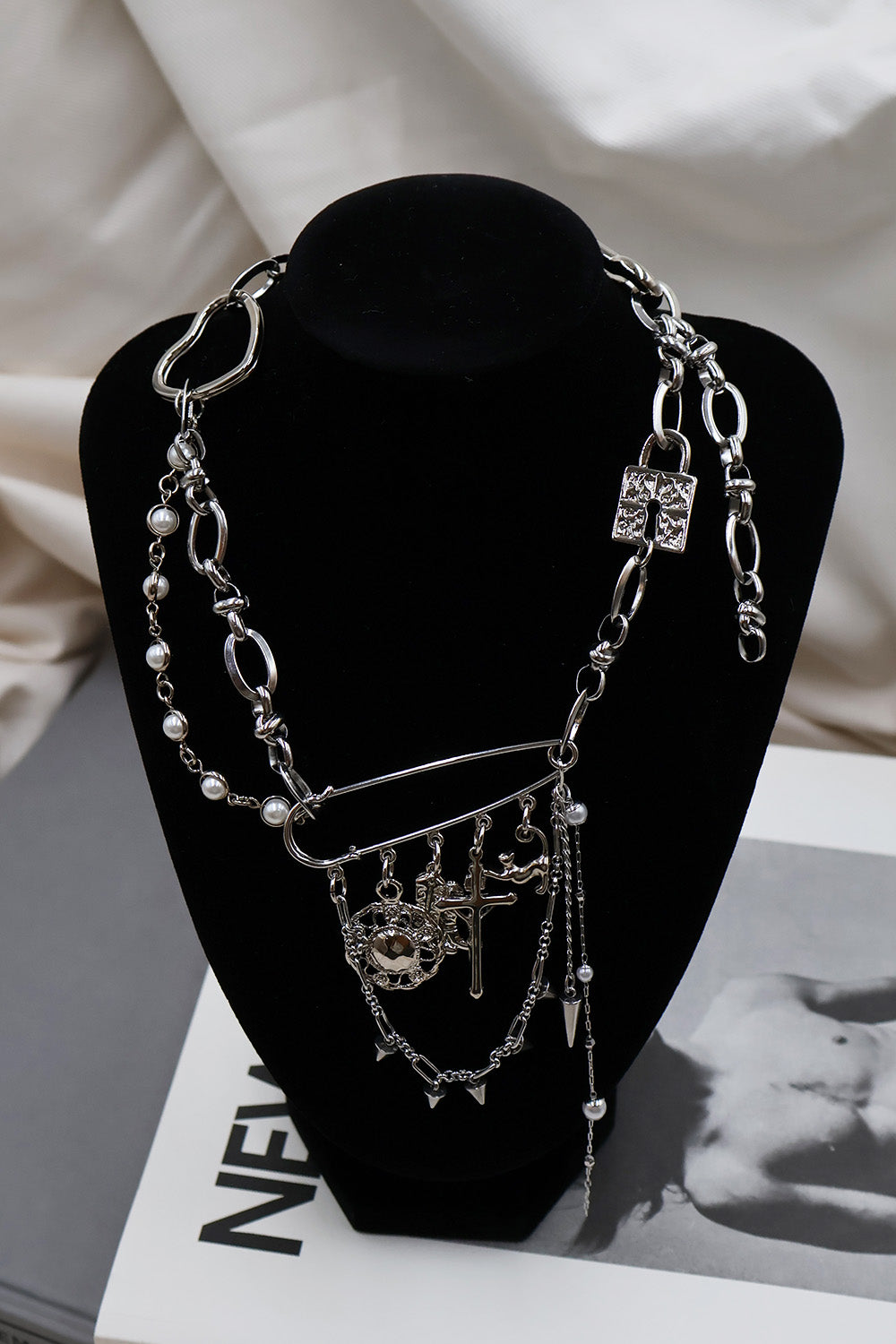 immune orbit necklace-017