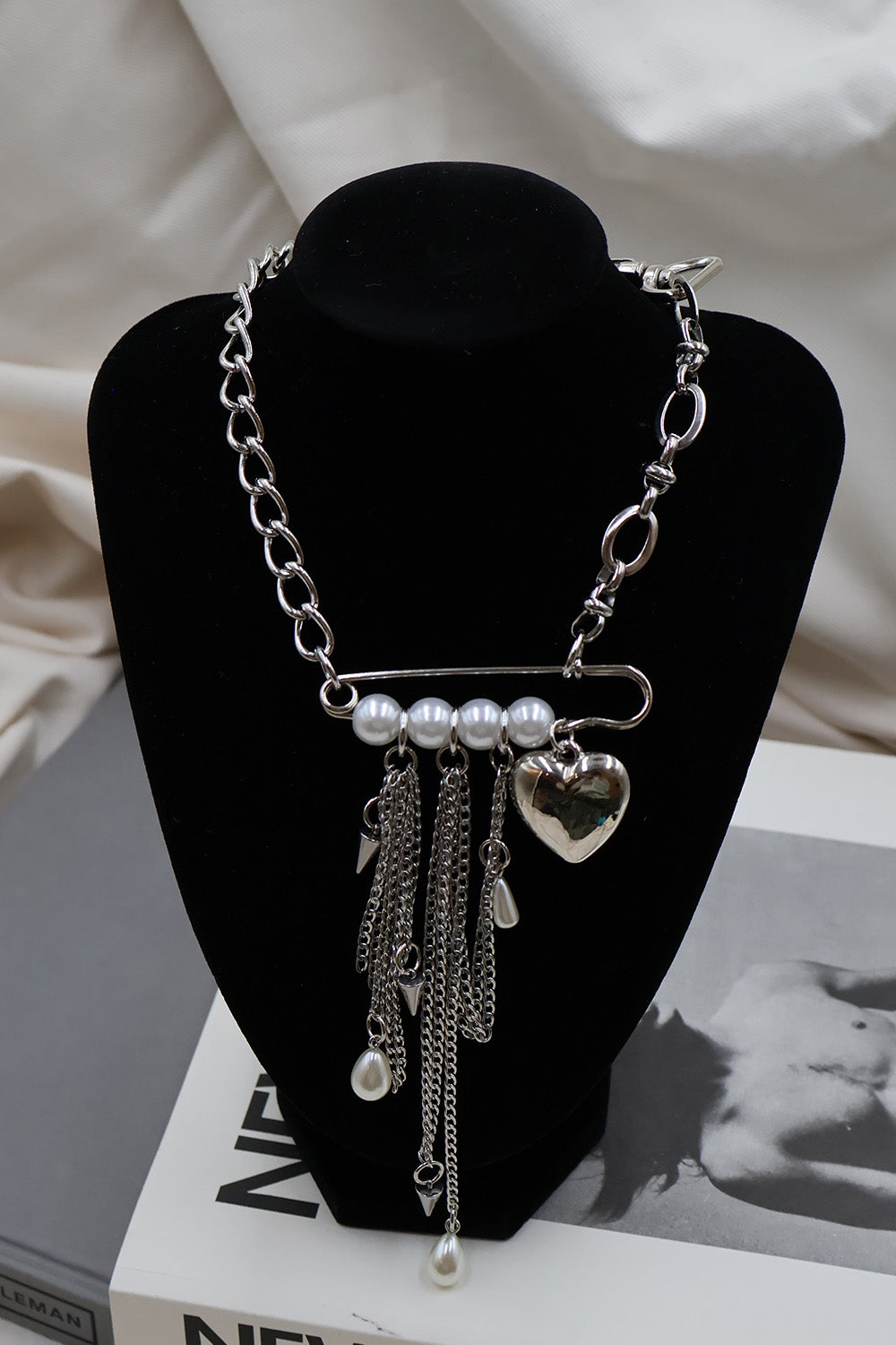 immune orbit necklace-019