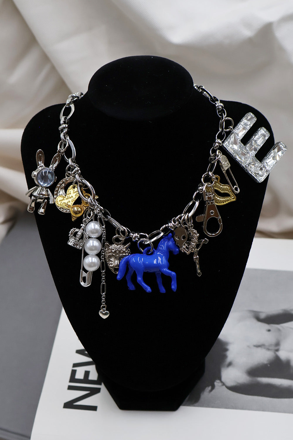 immune orbit necklace-020