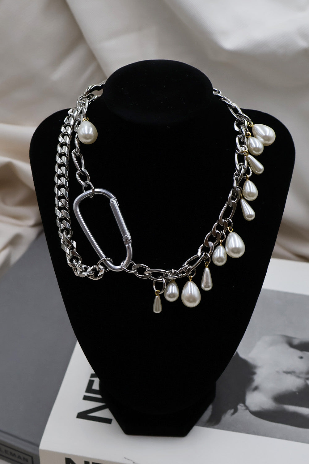 immune orbit necklace-023