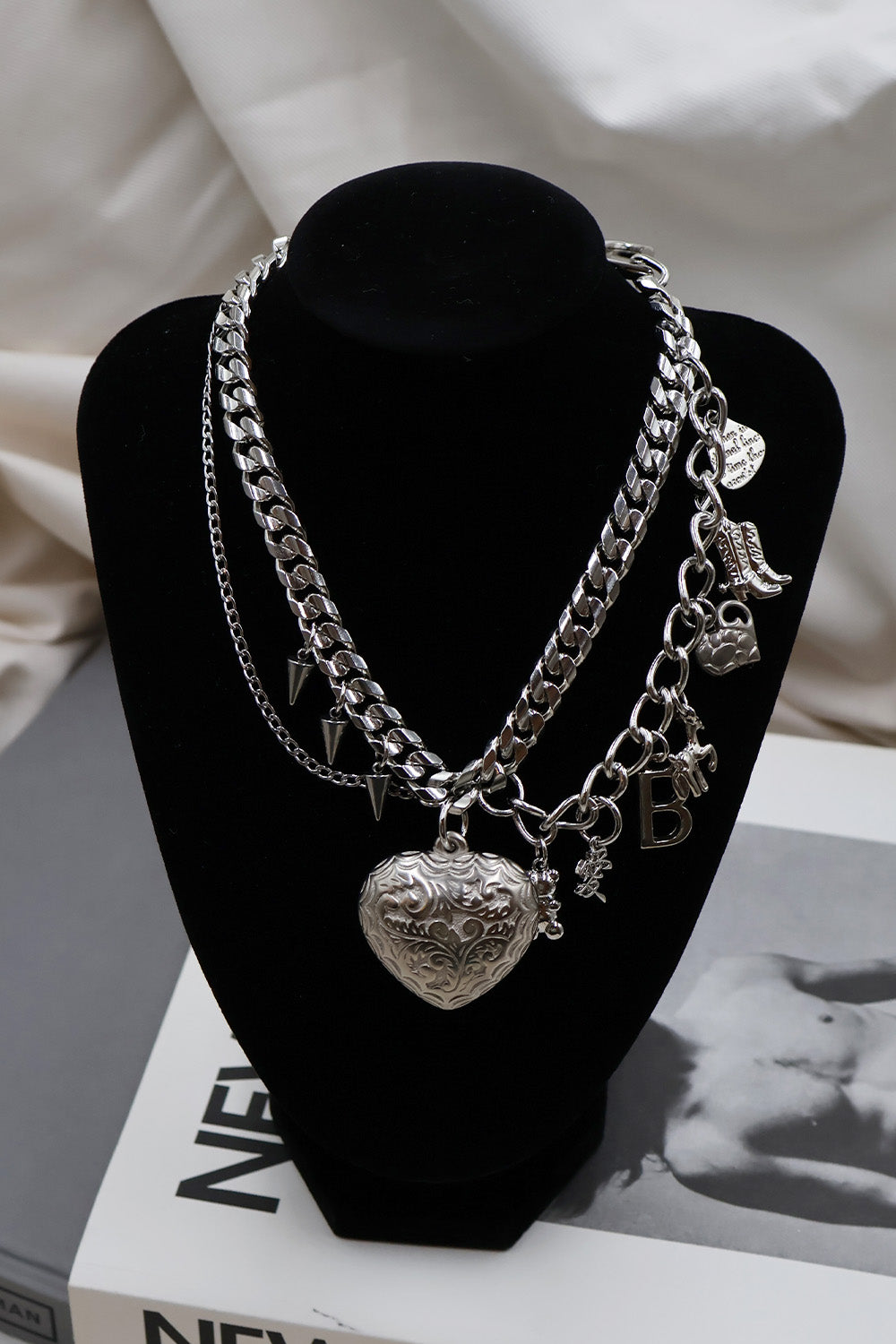 immune orbit necklace-024