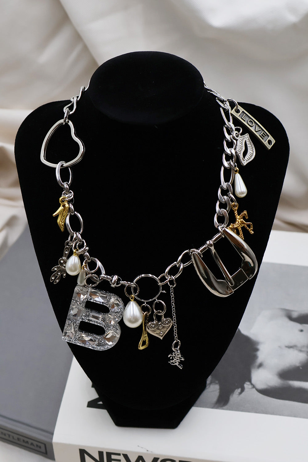 immune orbit necklace-029