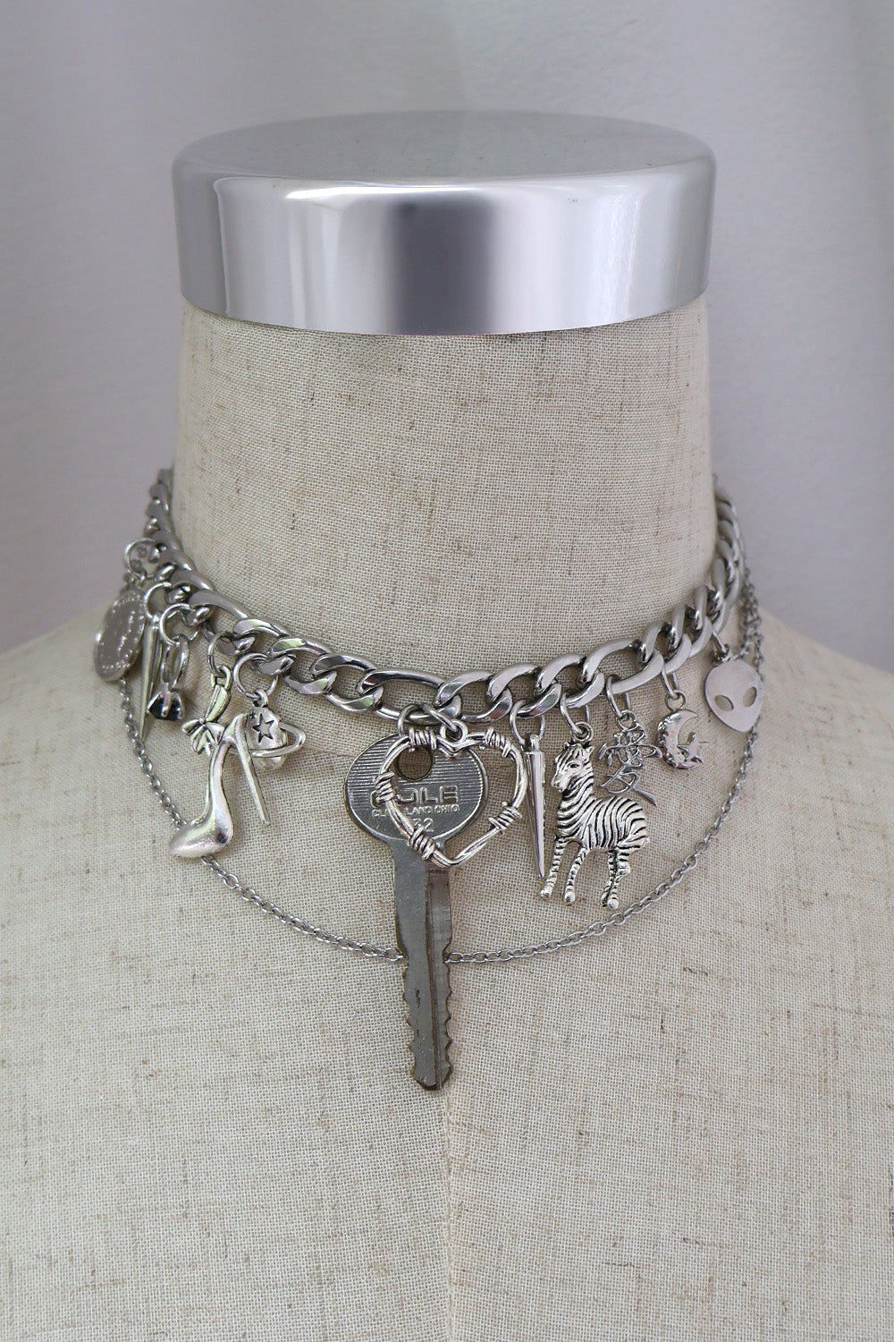 immune orbit necklace-101