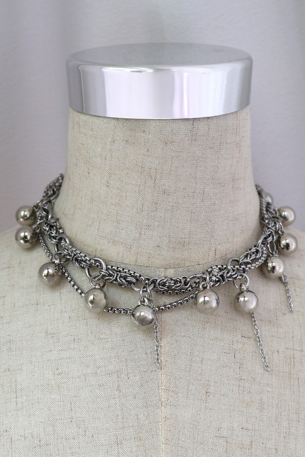 immune orbit necklace-102
