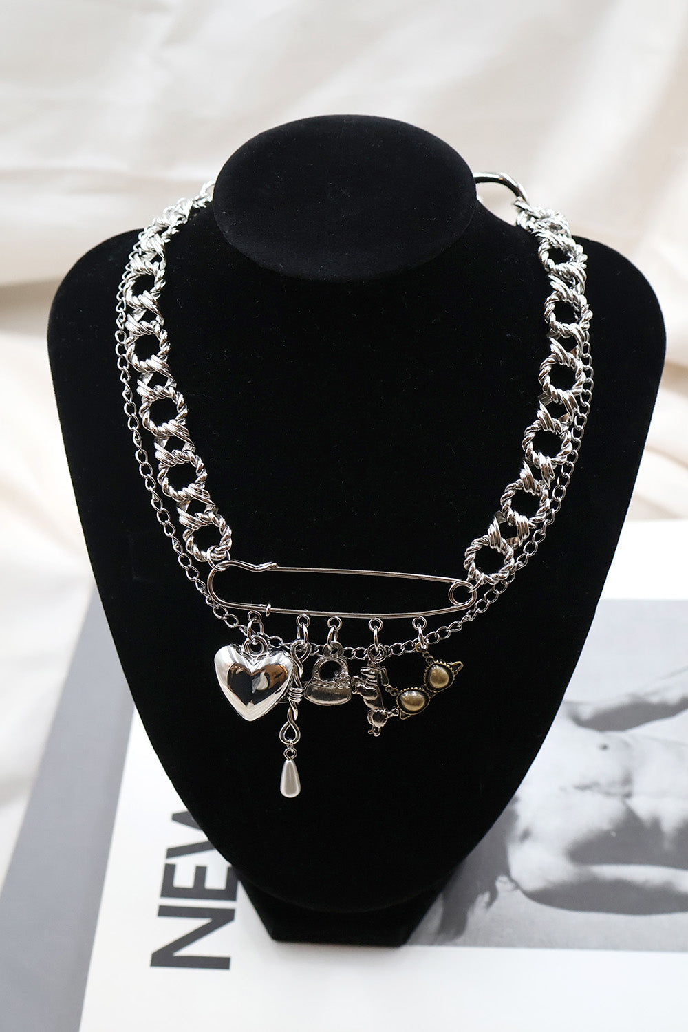 immune orbit necklace-049