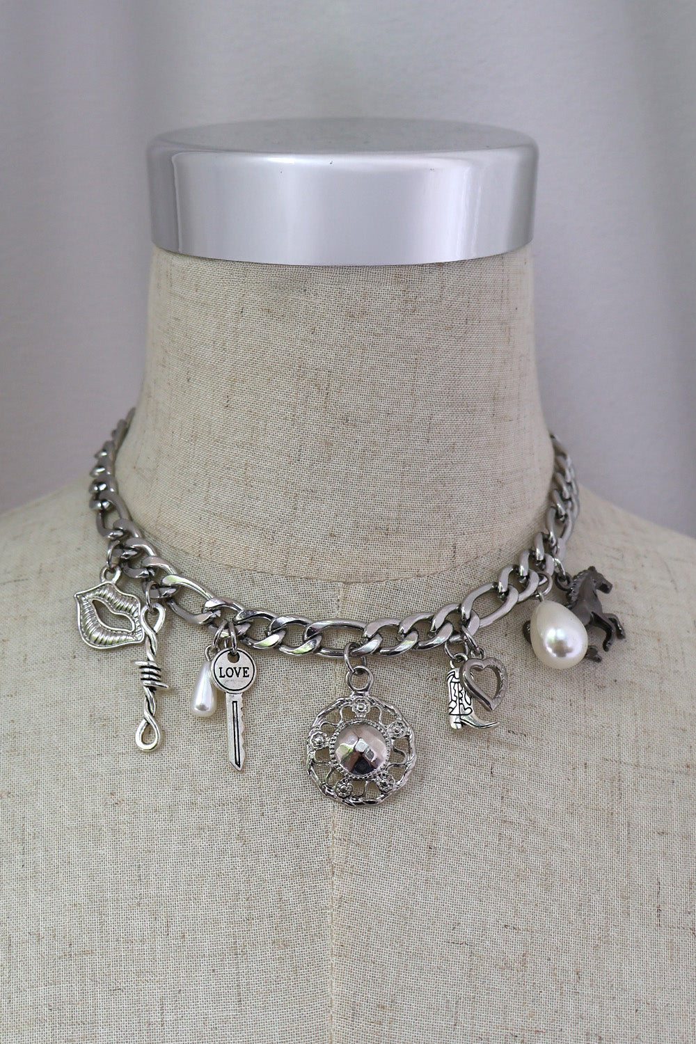 immune orbit necklace-104