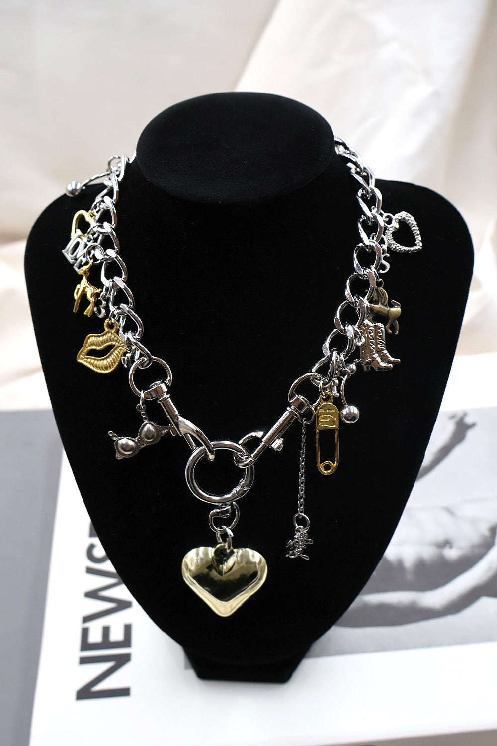 immune orbit necklace-041