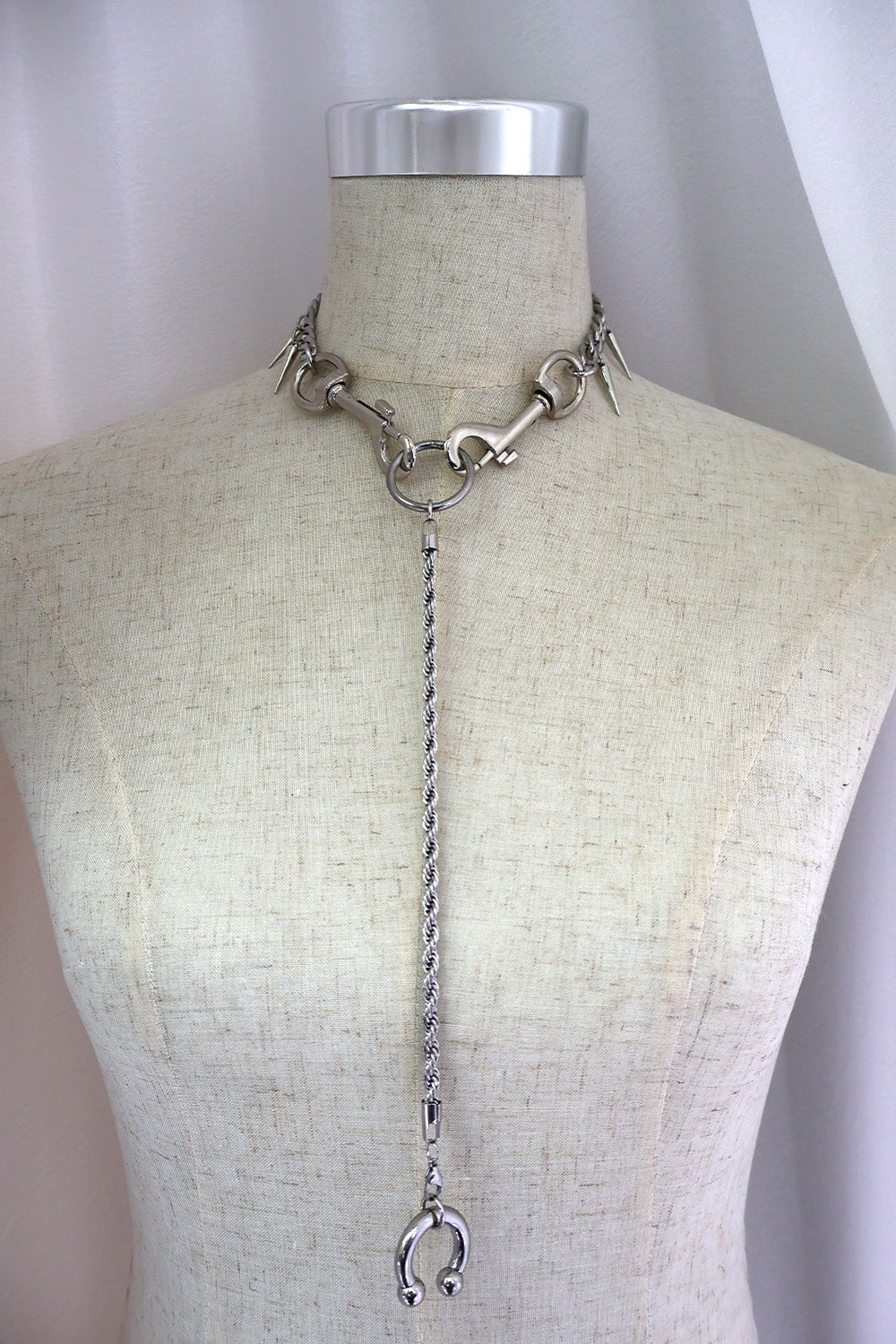immune orbit necklace-106