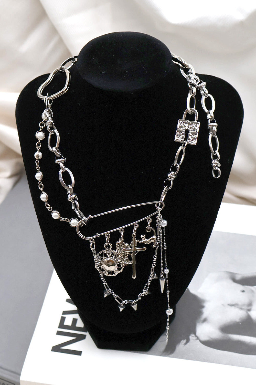 immune orbit necklace-017