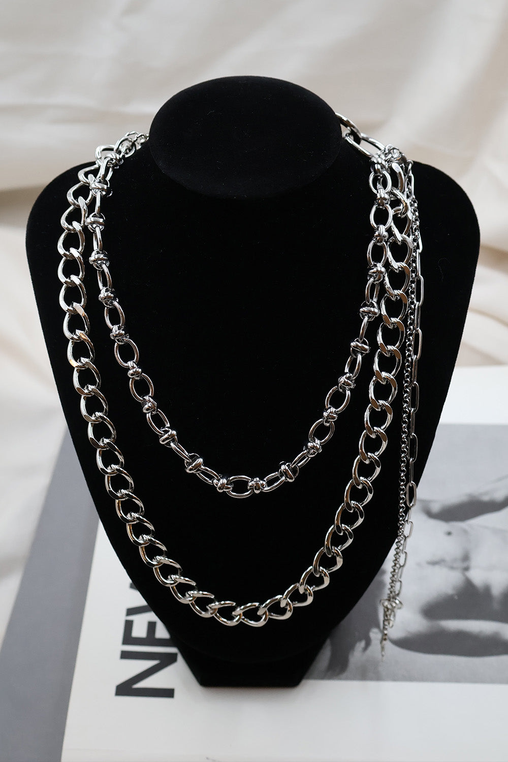 immune orbit necklace-044
