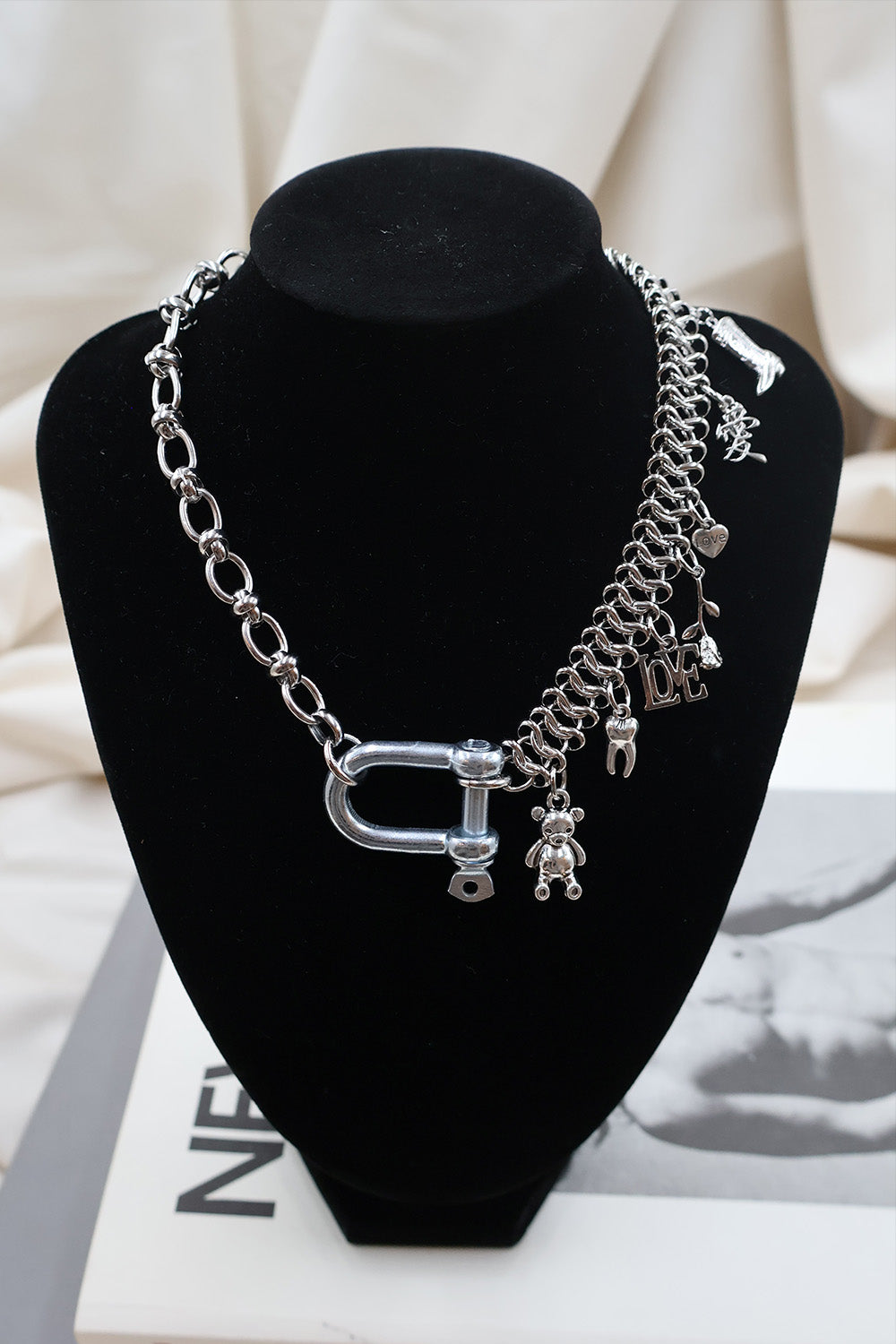 immune orbit necklace-067