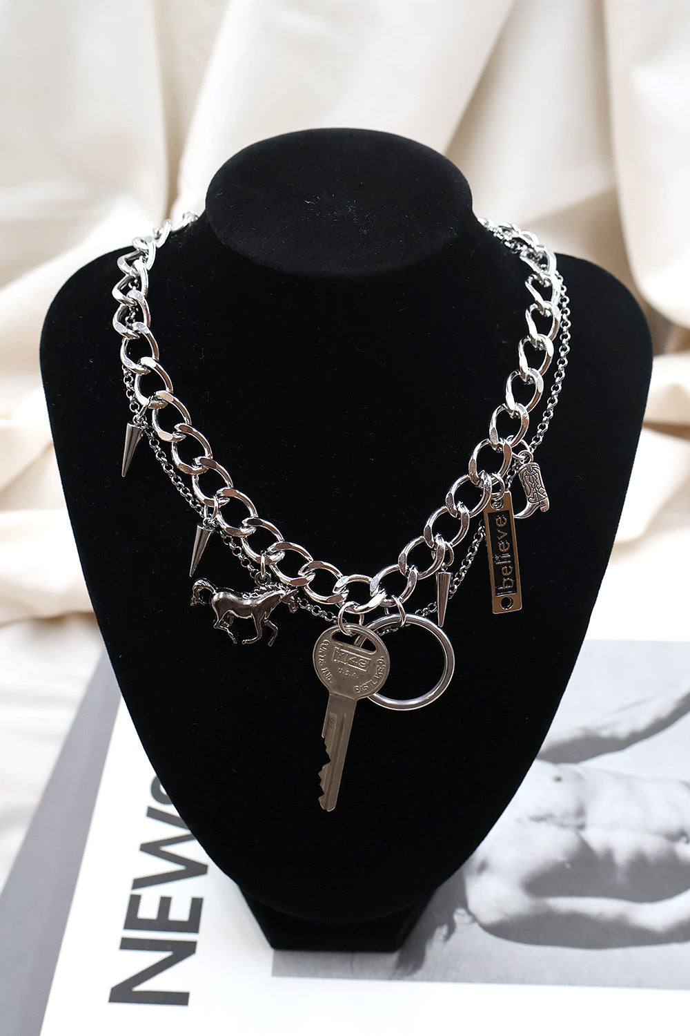 immune orbit necklace-065