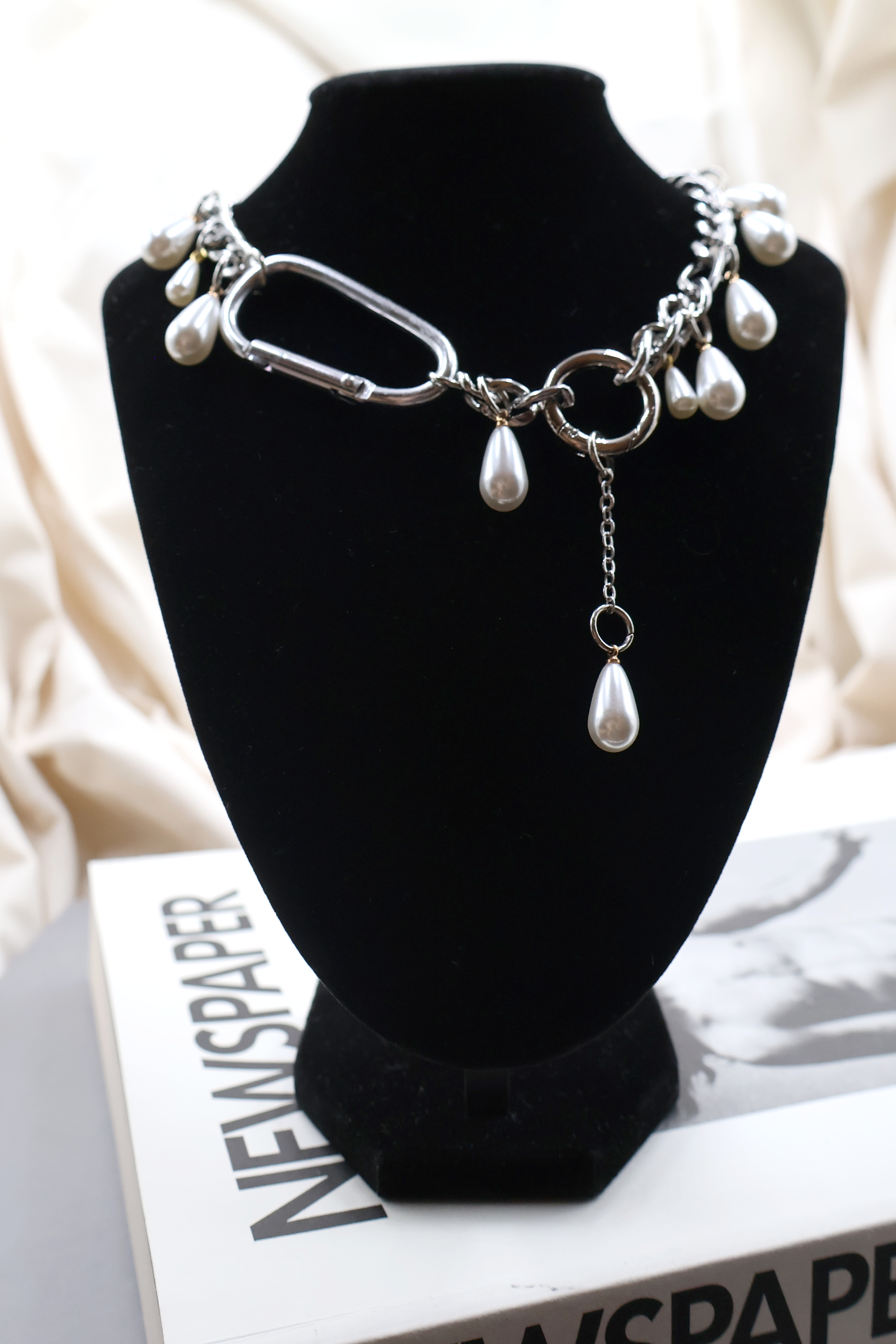 immune orbit necklace-034