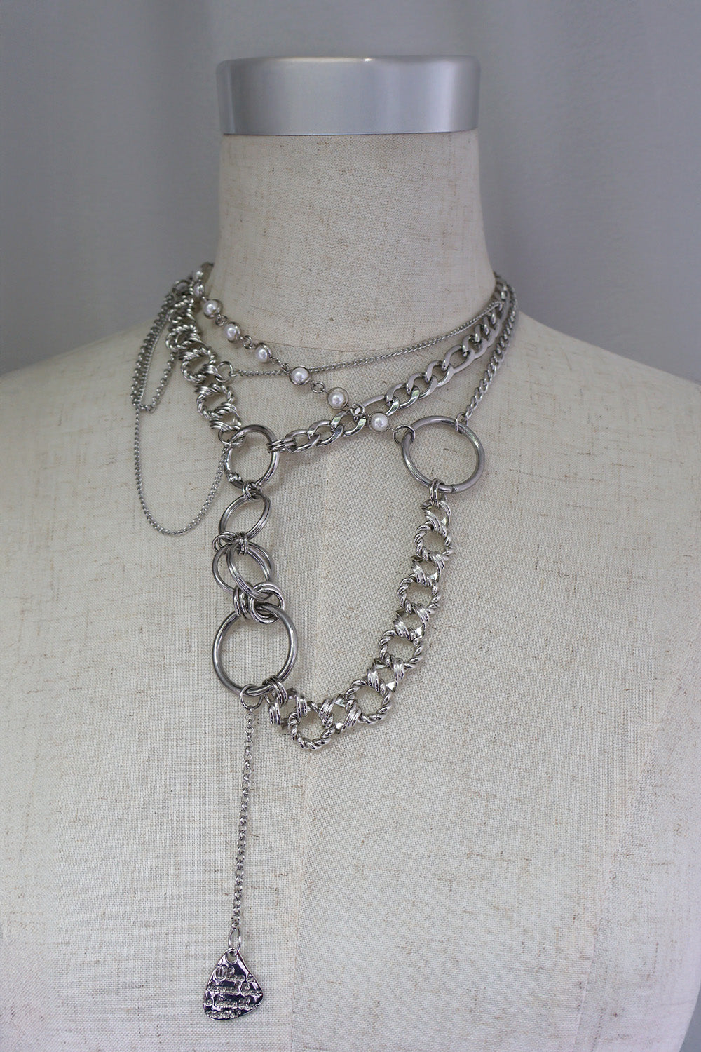 immune orbit necklace-084