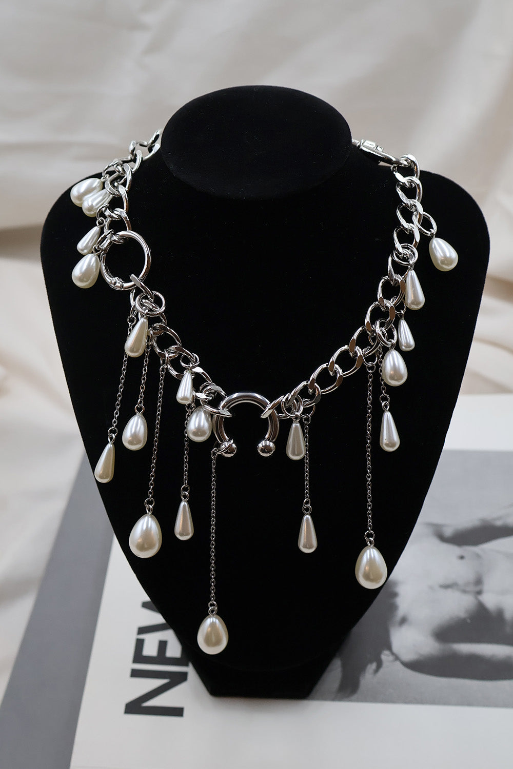 immune orbit necklace-046