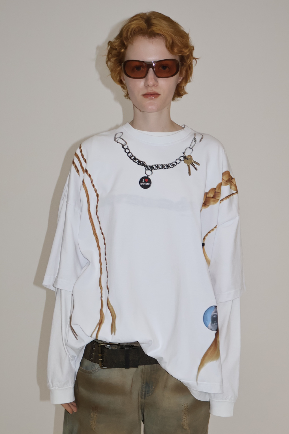 BLOND OVER TEE/WHT