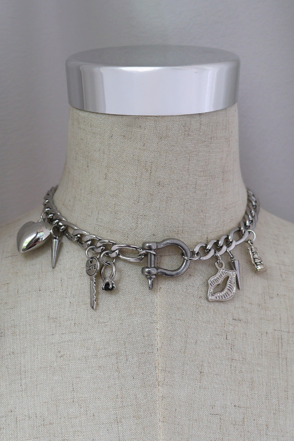 immune orbit necklace-096