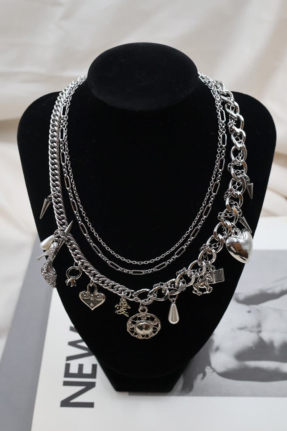 immune orbit necklace-047