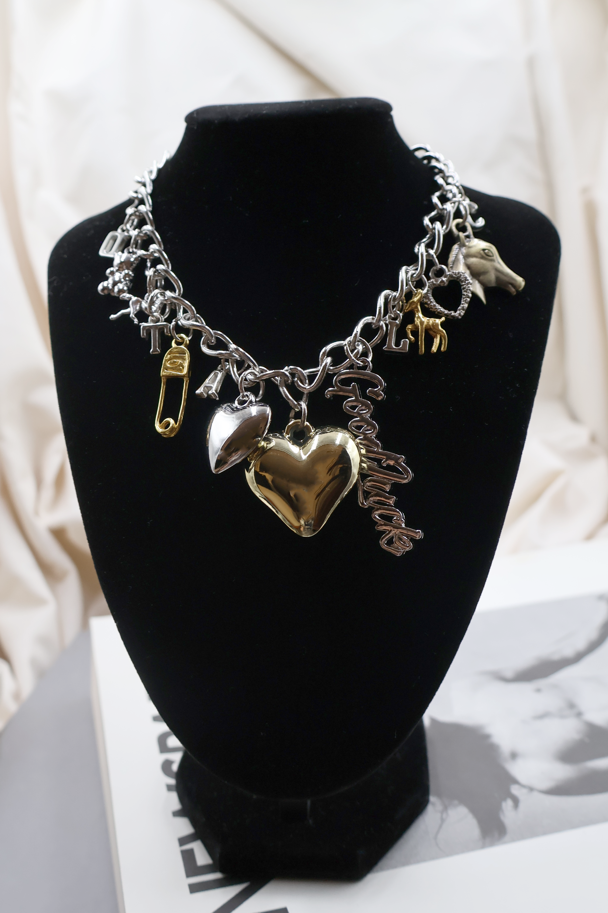 immune orbit necklace-031