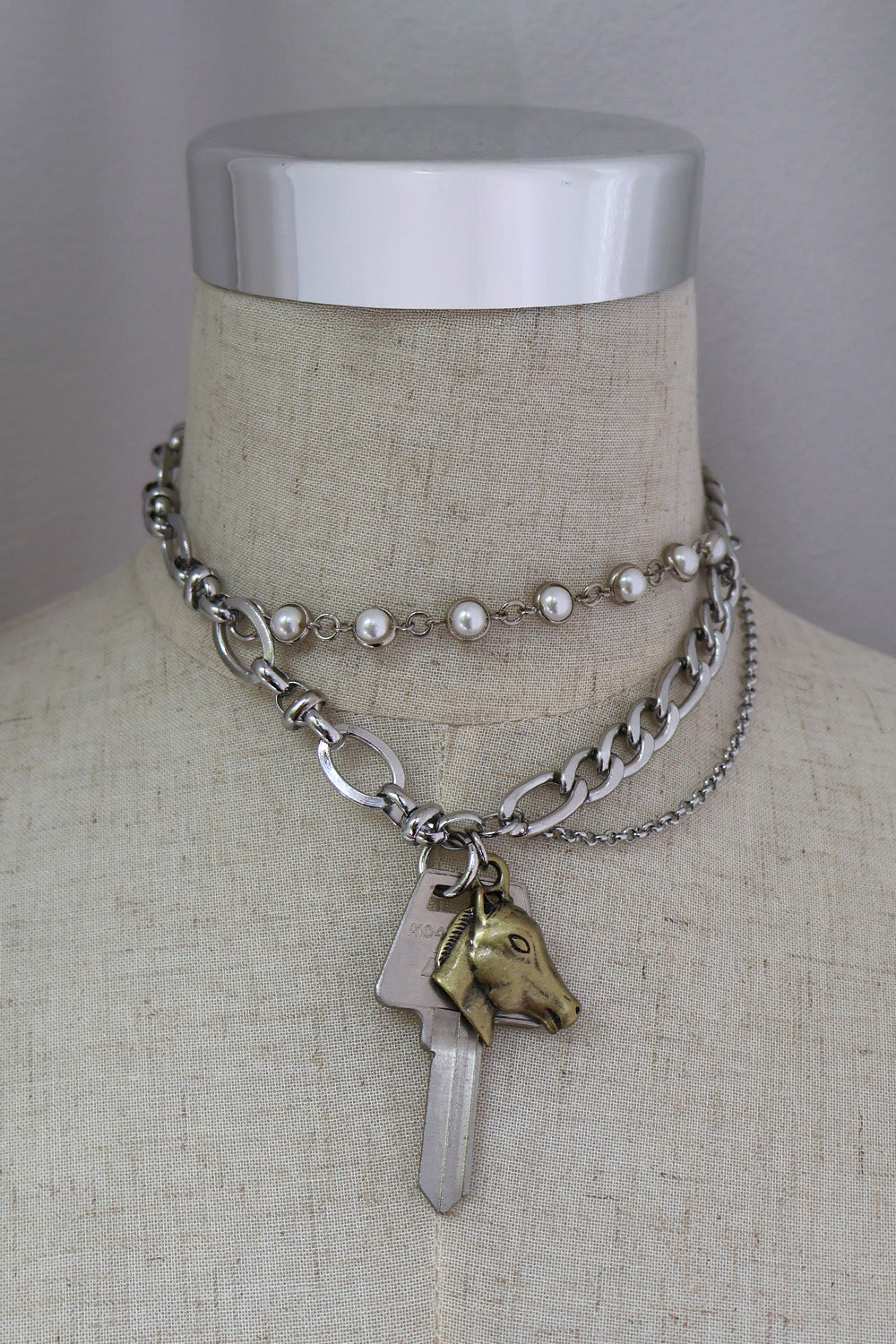 immune orbit necklace-098