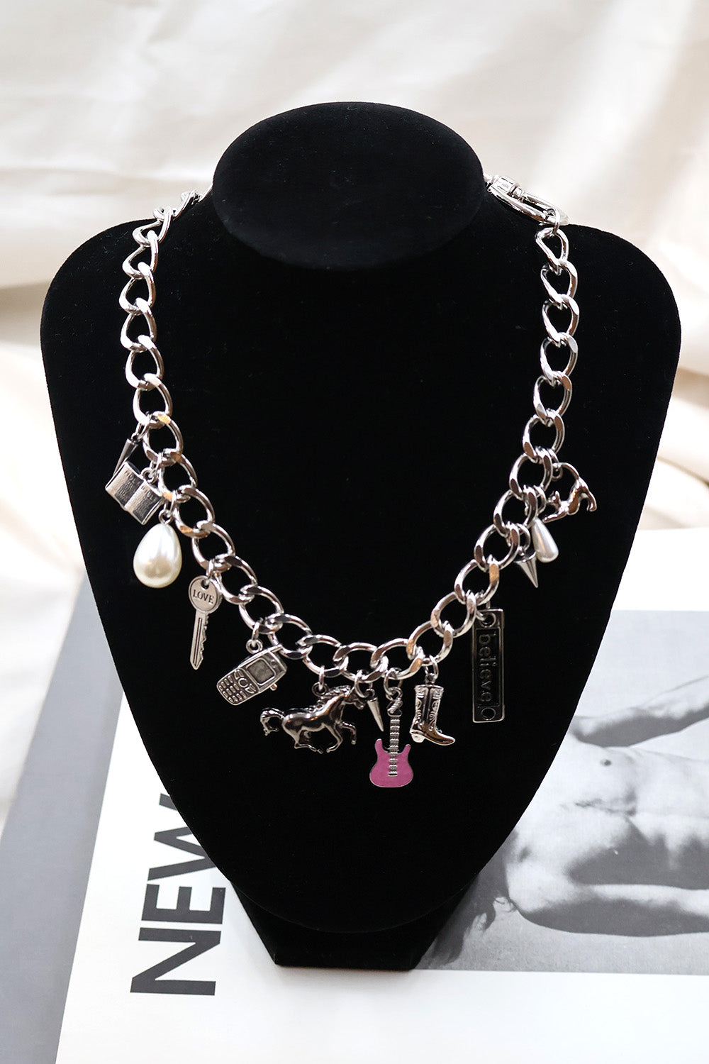immune orbit necklace-050