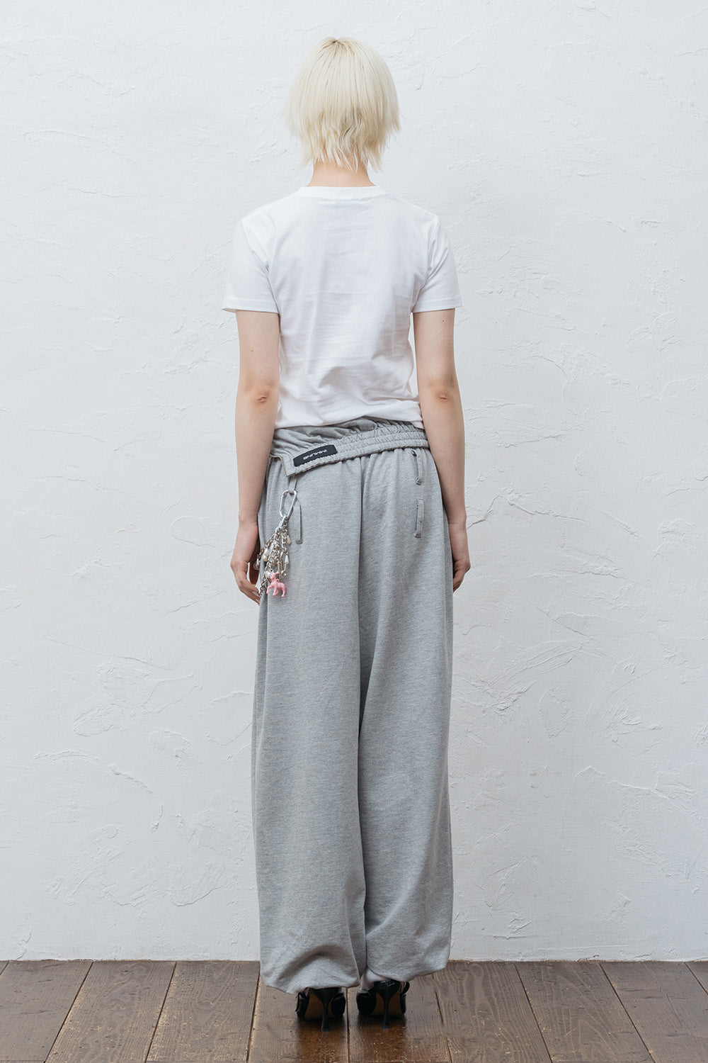 serious T-Shirts/WHT