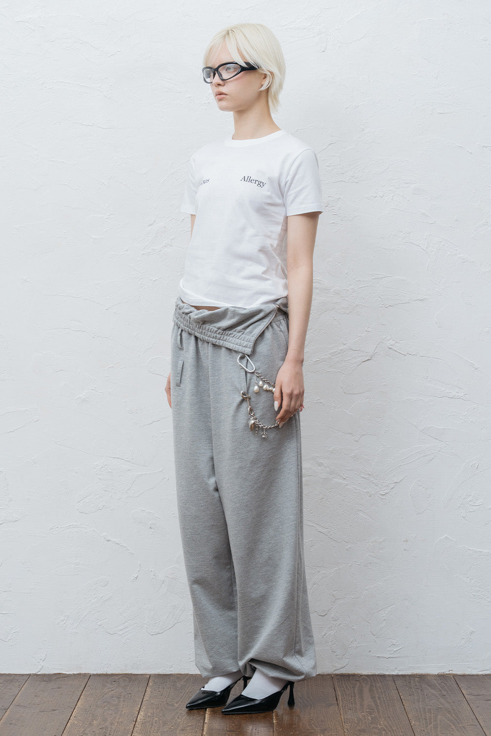serious T-Shirts/WHT