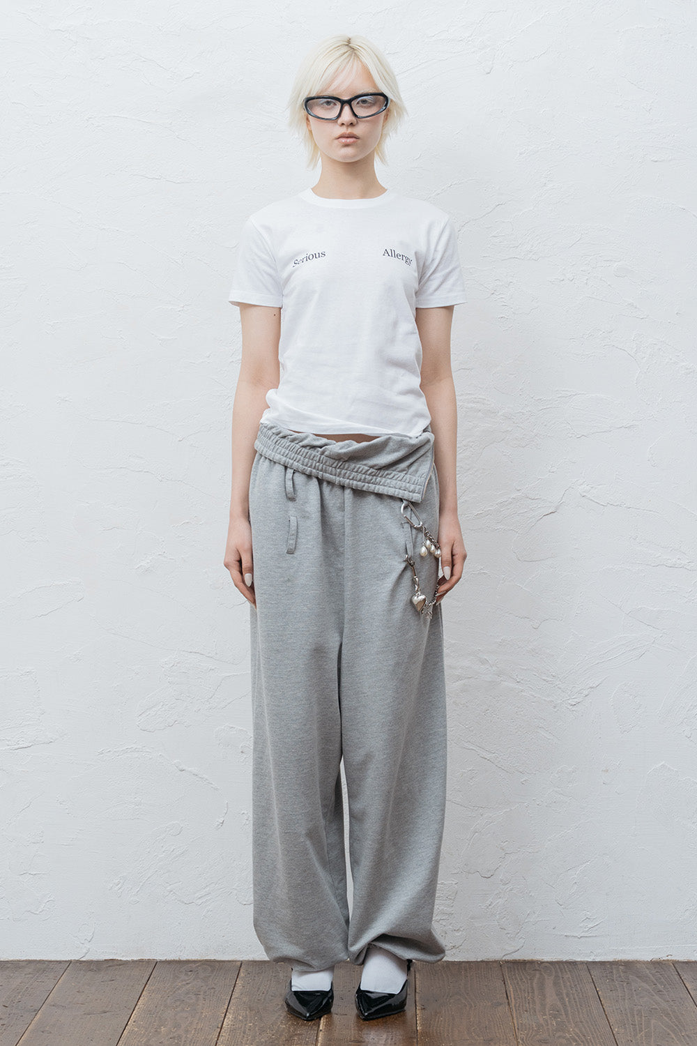 serious T-Shirts/WHT